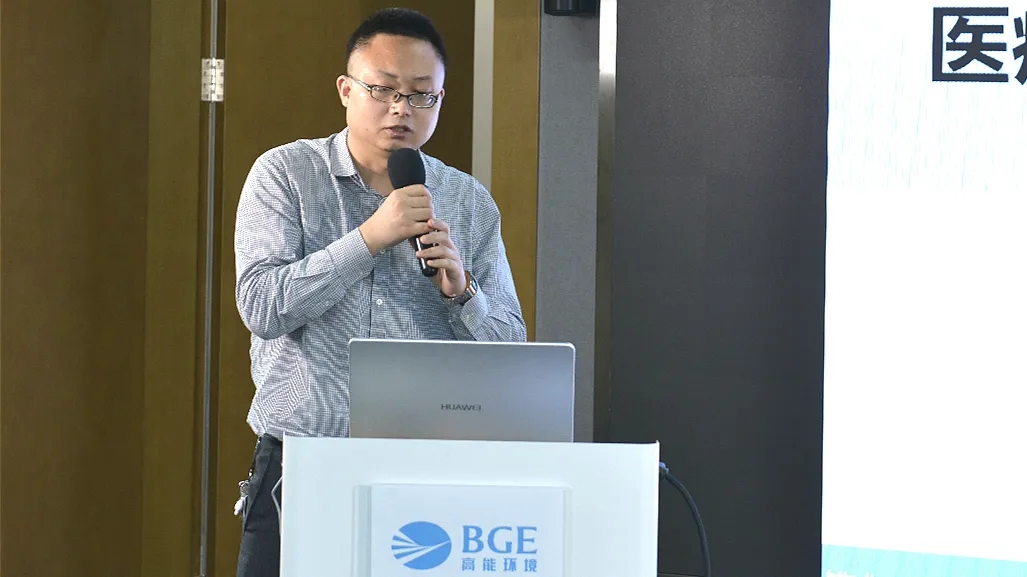 06f9bdbb3e683e490f4c6a27ffa7eac8