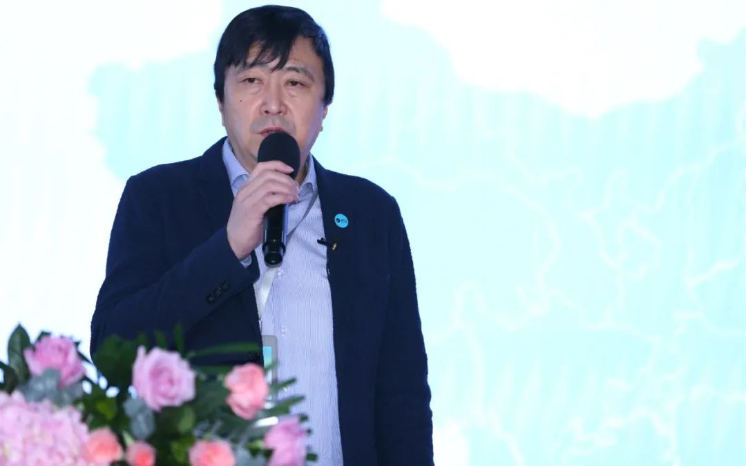 1e14942b37b878261b0338773d8778c6