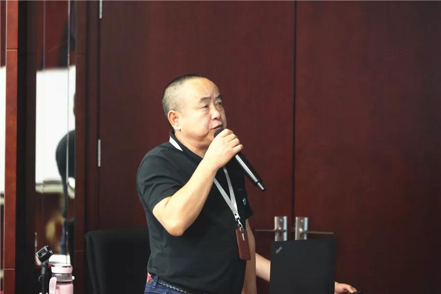 23d6cc1d9a09ae8bcb260e4e2cb69c9e