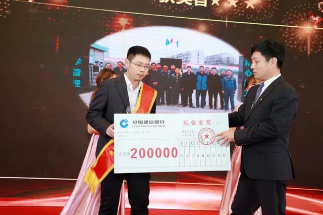 32011ba0eec750d36b13d82986efffa5