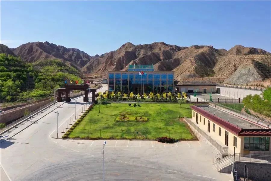 44c548d6994dbb5d4a1bc45f27f11a13