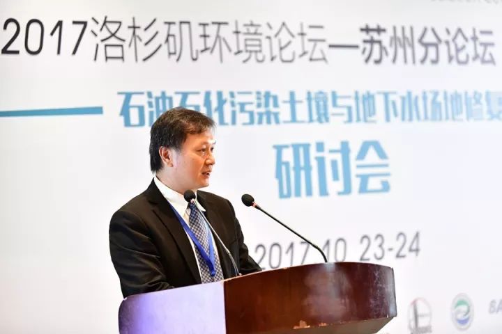 60e8d50f30f99e87fc558bdbf5c57801