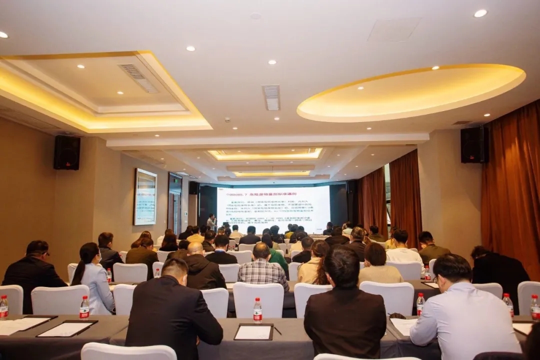 630a633a33c749d36b9a48c97491569e