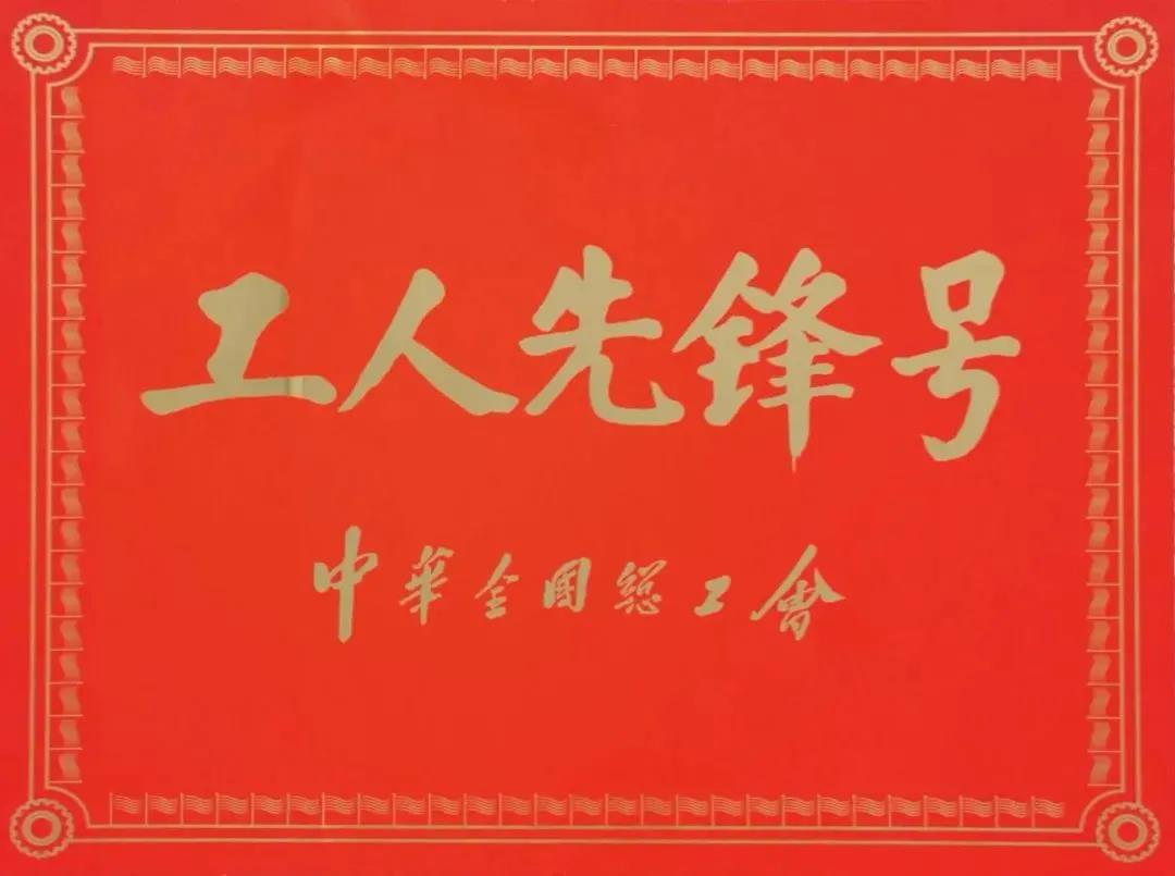 6c26d12a1c99bd33979bfce4ab8038c4