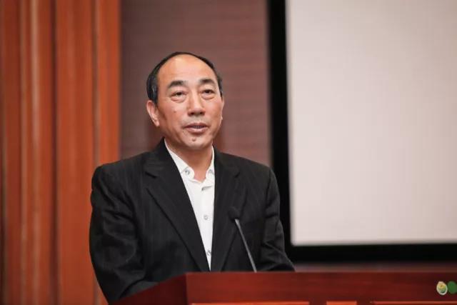 70338c6daf7c2050585d3b2e8e1295e5