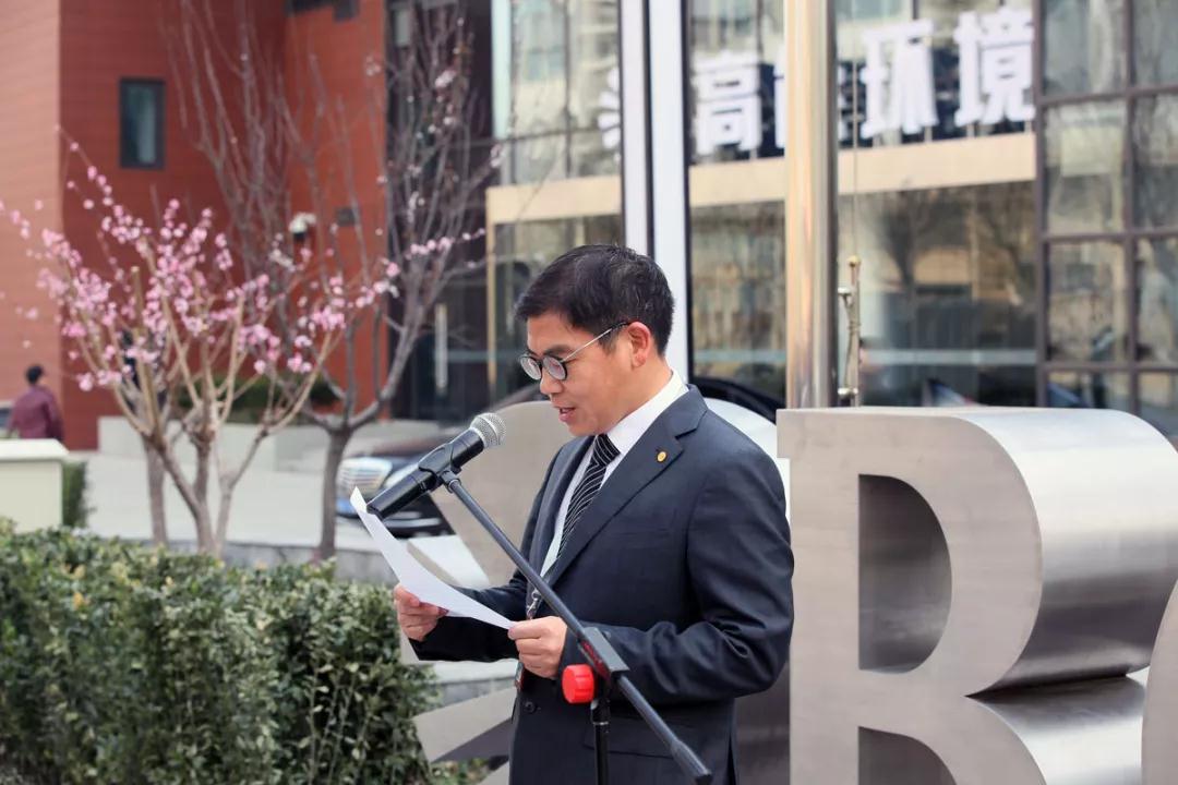 8094c250353d179b52893e3e0ee8cb47