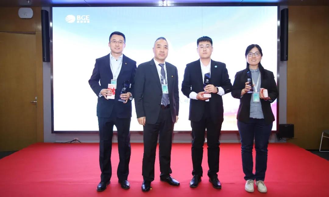 830247f254d80ec09ca7976838b198ce