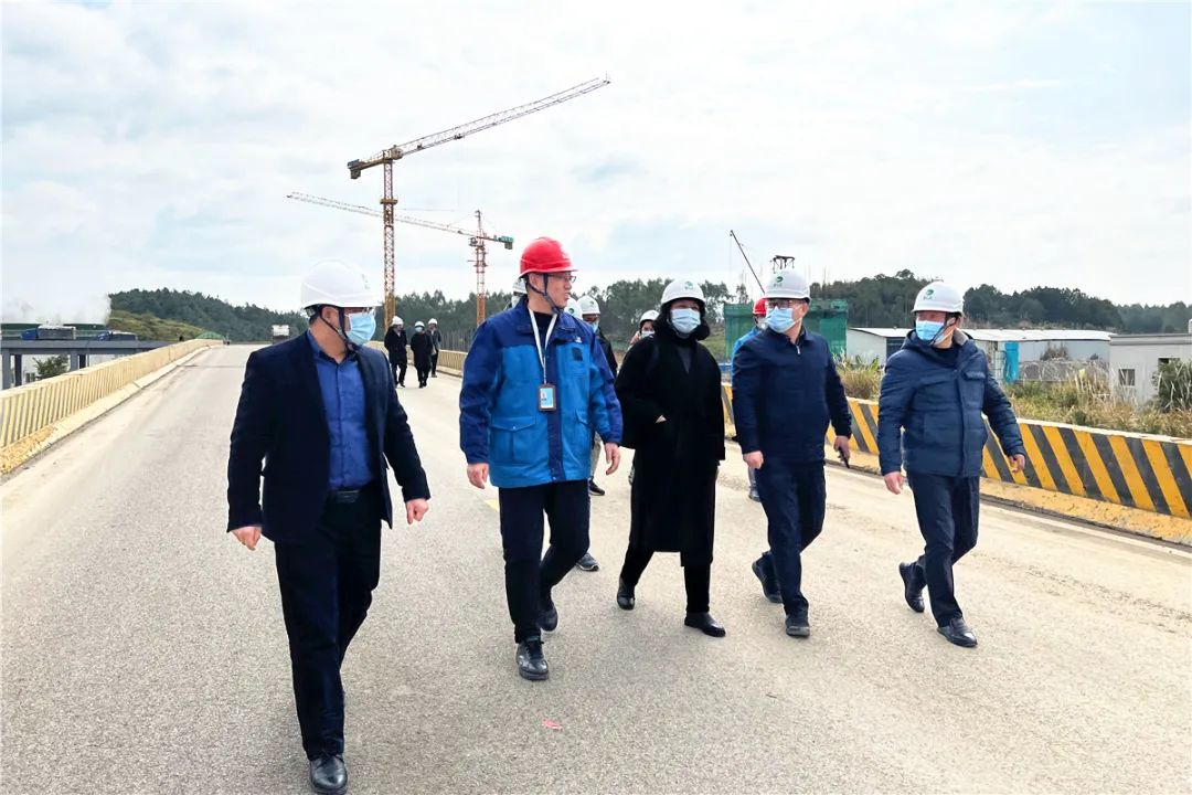 ba18df5f99b504b5884b5aa94a4f1b4e