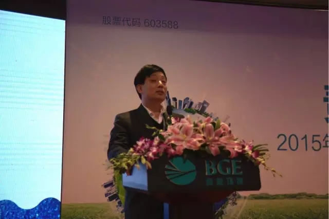 be20d8dce872125c6ec9c462dfadf19b