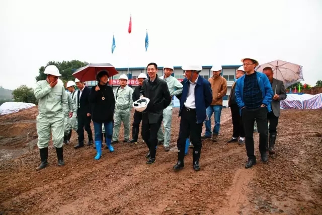 db909409c19fe5f772af48ad5b879f56