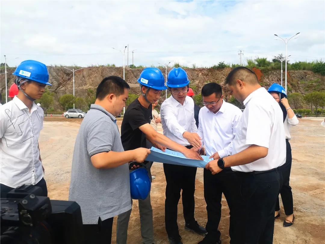 e1eed18b5c6bf282d62eaad14b644475